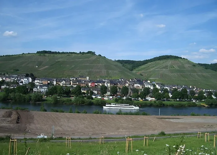 בית הארחה Gaestehaus Resi